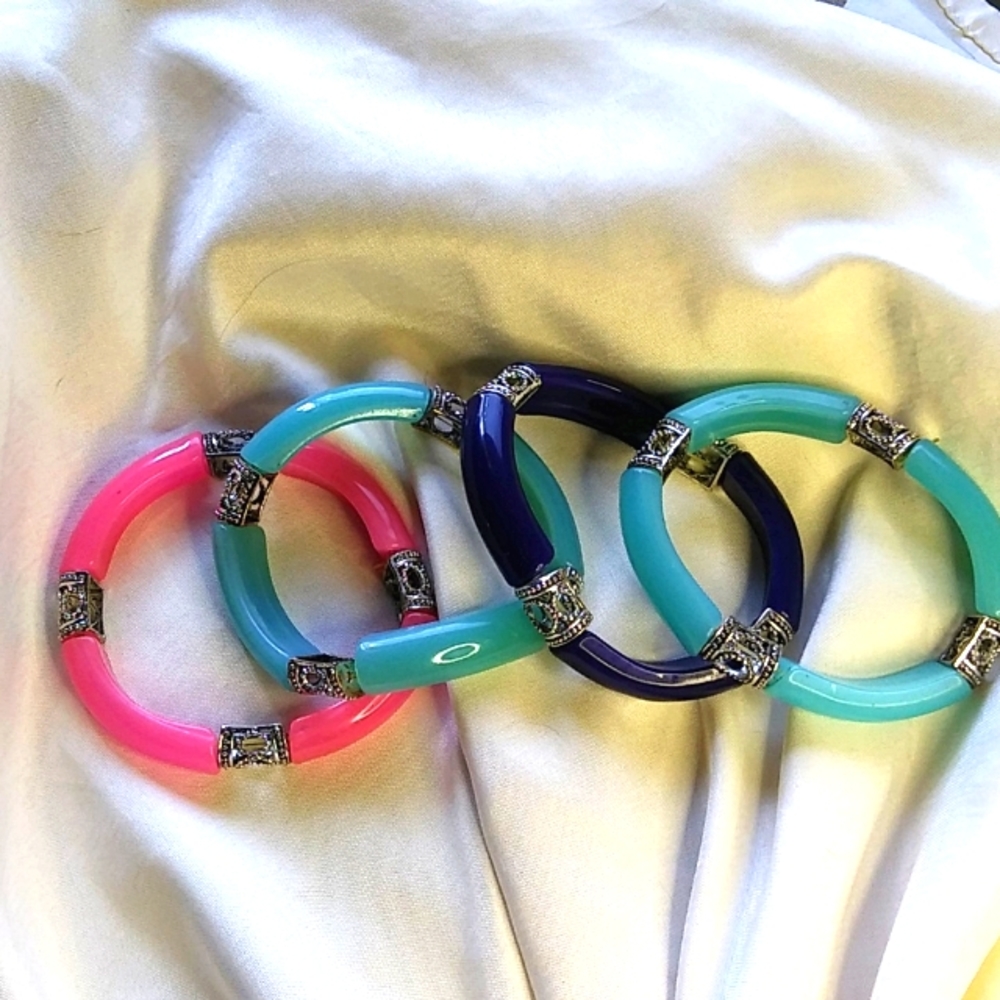 Bracelets set of 4